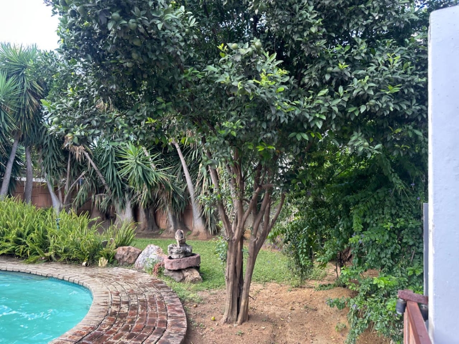 4 Bedroom Property for Sale in Oos Einde North West